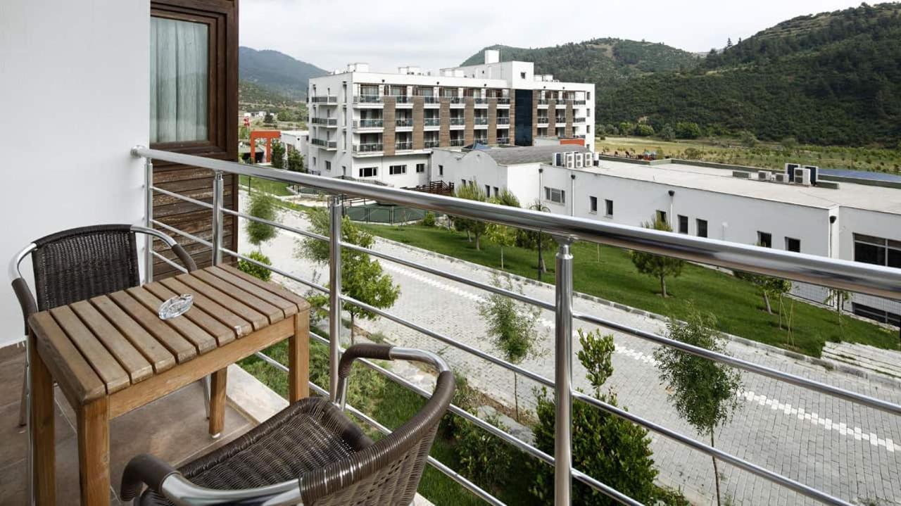 Obam Termal Resort Hotel Ve Spa Sindirgi Bagian luar foto
