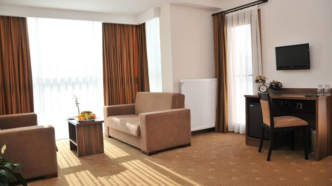 Obam Termal Resort Hotel Ve Spa Sindirgi Bagian luar foto